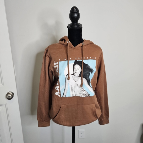 Aaliyah Tops - Aaliyah Princess of R&B Hoodie NWT Size Large TC7